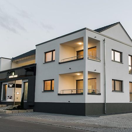 Business And Family Homes بورغاو المظهر الخارجي الصورة